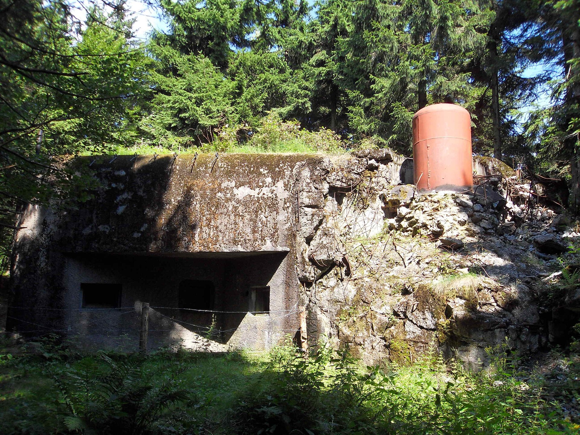 Naučná stezka Hanička — kolem tvrze dvou epoch
