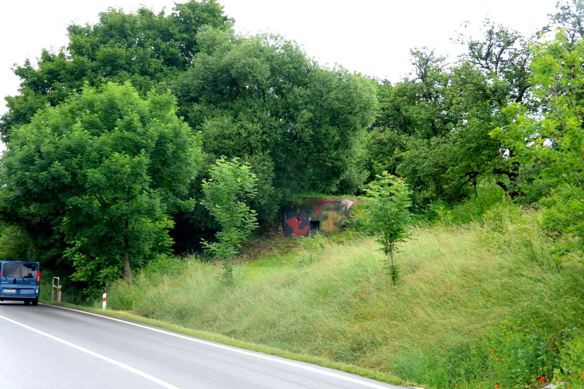 ŘOP vzor 37 v Berouně — řopík na Pražské čáře