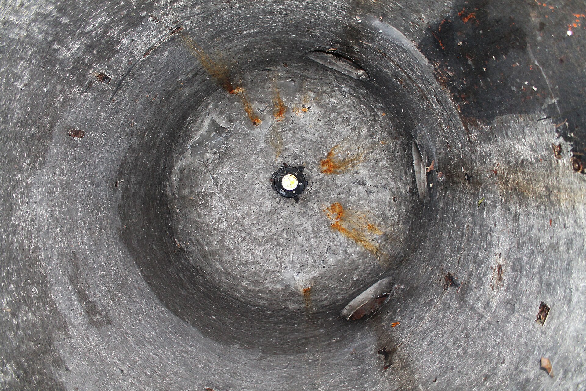 Detail ocelolitinové lafety M pro těžký kulomet vz. 37 v boční střílně